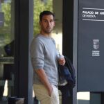 Íñigo López, a la salida de los juzgados de Huesca