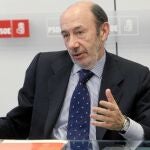 Rubalcaba, ayer en un acto, no tendrá en cuenta lo que diga el presidente