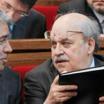 Homs, responsable de la acción exterior de la Generalitat, ayer, junto a Mas-Colell