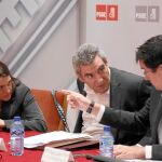Soraya Rodríguez, Villarrubia y López, en la Interparlamentaria del PSOE