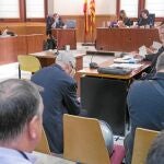 En el centro de la imagen, el inspector jefe José Javier Martín Pujal, implicado en la trama