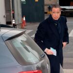 El expresidente Zaplana, a su llegada al juzgado, en una imagen de archivo