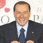 El RESCATE DEL «BUNGA-BUNGA». Las aportaciones de Berlusconi a la teoría política son escasas, convirtiendo la vida pública en un cabaretA