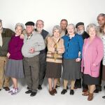 Junto a estas líneas, los protagonistas de «Los mayores gamberros», que triunfa en Antena 3.