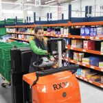 Una trabajadora de Mercadona en la "colmena"de Barcelona