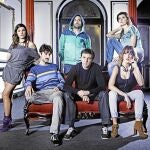 Uno de los repartos, con Regueiro (izda.) y Guzmán (centro, de pie)