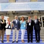 Fotografía facilitada por el Ayuntamiento de Madrid de su alcaldesa, Ana Botella junto al presidente de la candidatura Madrid 2020, Alejandro Blanco (3i); la consejera delegada internacional de la candidatura, Theresa Zabell (2i); el consejero delegado de Madrid 2020, Víctor Sánchez (2d); el miembro español del COI José Perurena (i) posando hoy en la ciudad suiza de Lausana.