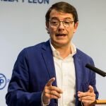 El presidente del Partido Popular de Castilla y León, Alfonso Fernández Mañueco, interviene en la última Junta Directiva