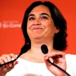 La alcaldesa de Barcelona en funciones, Ada Colau y candidata a la reeleción por BComú, Ada Colau, valora ante los medios los resultados de las elecciones de ayer / Foto: Efe