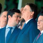 Jair Bolsonaro con el ministro de Justicia, el juez Sergio Moro