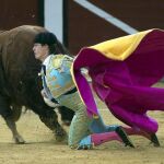 Galván, en el momento de ser arrollado por el sexto el pasado sábado