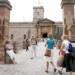 Más de un millón de personas pasan cada año por el castillo de Montjuïc