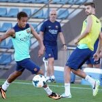 Piqué se ha recuperado de sus molestias y podrá jugar contra el Rayo