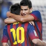 Martino recurrió a Bartra, en la imagen abrazando a Messi, y el canterano le respondió con un gol