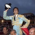 Miguel Ángel Perera abandonó a hombros el coso conquense
