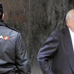 Tras dos caídas, los forenses que le examinaron en septiembre dijeron que no estaba en condiciones de declarar