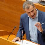 El síndic de Ciudadanos, Toni Cantó, fue otro de los que se estrenó en la tribuna