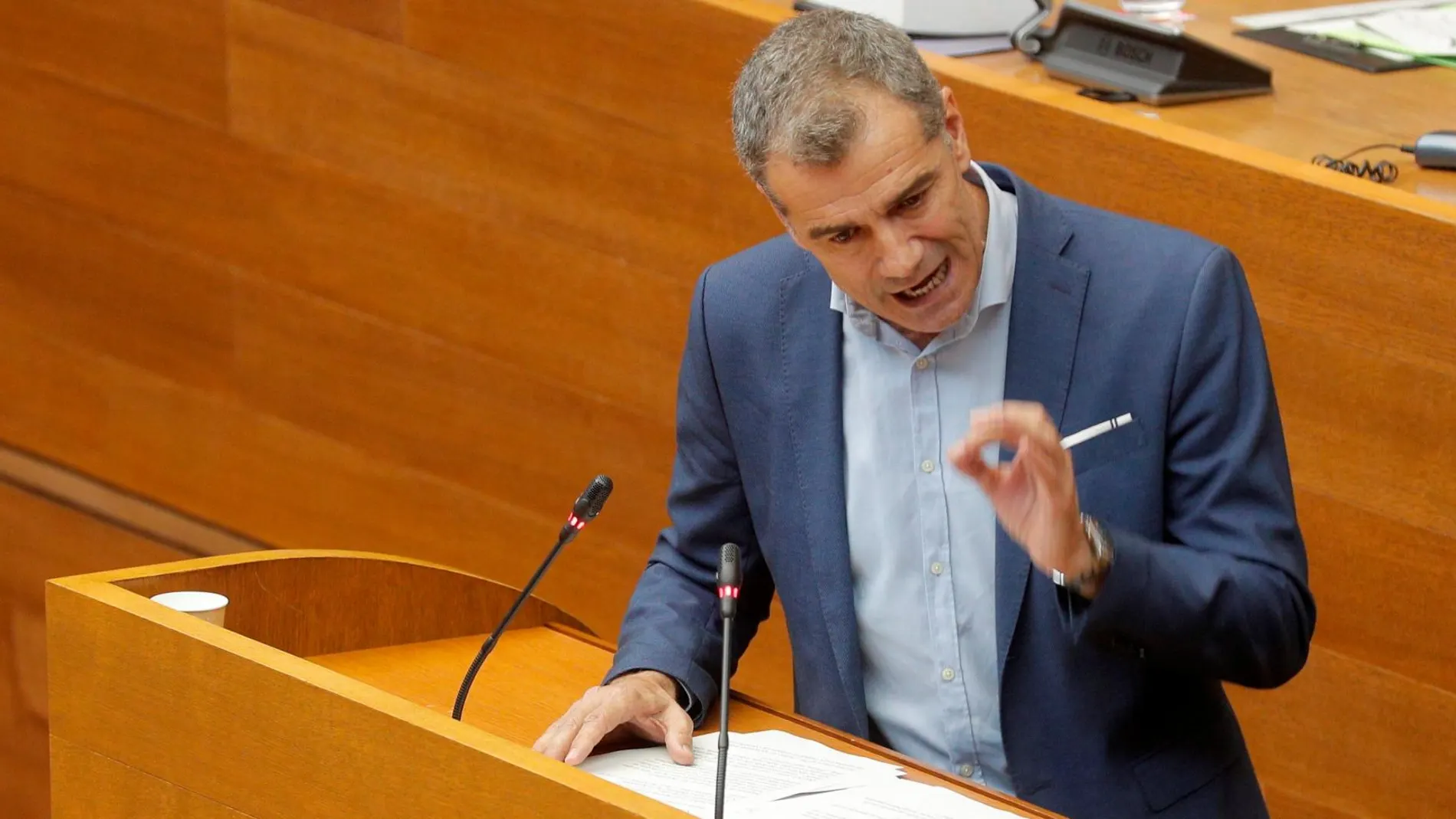 El síndic de Ciudadanos, Toni Cantó, fue otro de los que se estrenó en la tribuna