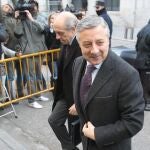 Blanco y Oriol Pujol iban a coincidir en el negocio de medicamentos de Dorribo