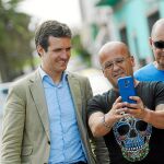 Casado viajó ayer a Gran Canaria para reunirse con empresarios y pymes de las islas.