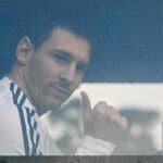 Messi llegó ayer a Guatemala con la selección argentina. Saludó a los aficionados y se mostró tranquilo