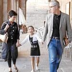 Asunta y sus padres, en una foto familiar