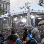 TV3 instaló un plató en la plaza Catalunya desde donde ofreció múltiples conexiones para retransmitir, entre otros, el discurso de la presidenta de Asamblea Nacional Catalana