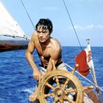 Alain Delon en una escena de «A pleno sol», filme de 1959 que lanzó su carrera