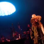 La cantante estadounidense de neo soul Erikah Badu, durante el concierto de la jornada inaugural el Primavera Sound ofrecido anoche en el Parc del Fòrum de Barcelona