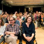 La alcaldesa de Barcelona en funciones y candidata de Barcelona en Comú, Ada Colau, junto a los números dos y tres de los comuns, Joan Subirats y Janet Sanz, durante la asamblea del partido, hoy en Barcelona.