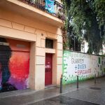 Las demandas vecinales están muy vinculadas al territorio. Los vecinos de Gràcia piden expropiar las casitas de Encarnación para darles uso para el barrio. Son de un privado que quería hacer pisos