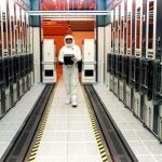Un horno de difusión de la empresa Intel, el mayor fabricante mundial de semiconductores