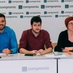 Ignacio Blanco (EU), Fran Ferri (Compromís), Estañ (Podem), Águeda Micó (Compromís) y Manolo Mata (PSPV) en la primera de reunión negociadora celebrada el miércoles