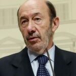 Pérez Rubalcaba ha asegurado que cuando los socialistas vuelvan a gobernar acabarán con la reforma de las pensiones.