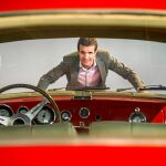 Casado es una apasionado del motor. Es capaz de adivinar la marca de un coche sólo con verle la parte trasera, delantera o el retrovisor. / Foto: Alberto R. Roldán