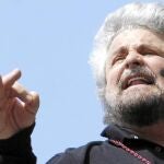 Beppe Grillo durante una manifestación en Turín