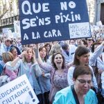 Un millar de boticarios se manifestó ayer por segunda vez en un año contra los impagos del Govern