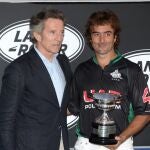 El duque de Alba entrega el premio al mejor jugador de polo en el 42 Torneo Internacional de Sotogrande