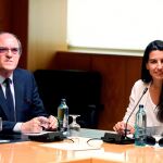 El candidato del PSOE a la Comunidad, Ángel Gabilondo, y la candidata de Vox, Rocío Monasterio / Foto: Efe