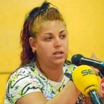 Hay más casos La madre de familia afectada por el derribo reconoció, emocionada, que «luchando se consigue»