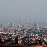 Para proteger la salud de los ciudadanos habría que reducir a la mitad el parque de vehículos