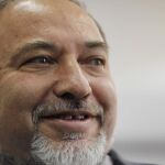 El exministro israelí Lieberman, declarado inocente en un caso de corrupción