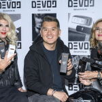 Las hermanas Blanca y Antonia Rudilla con Sean Lee, fundador de Devonine