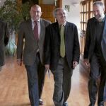 Antonio Piedra, Jesús Julio Carnero, Antonio Colinas y Eduardo Fraile, momentos antes de presentar el poemario