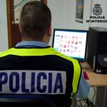 La Policía Nacional en una operación contra la pornografía infantil / Foto: Archivo