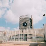 La empresa asegura que el asunto está «en trámite». En la imagen, las instalaciones de la radiotelevisión pública Àpunt en Burjassot