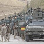 Uno de los convoyes españoles en la base de Qala i Naw a punto de partir