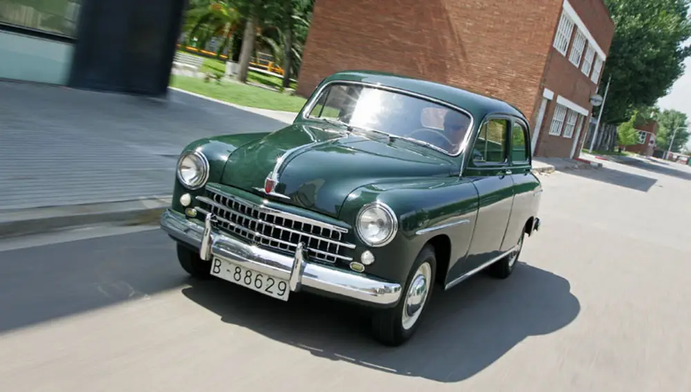 El Seat 1400 fue el primer modelo de la marca española.