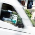 Las señales indican la prohibición de entrar al área restringida
