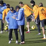 El entrenador del Real Madrid, Carlo Ancelotti durante el entrenamiento del equipo, esta mañana en la Ciudad Deportiva de Valdebebas.